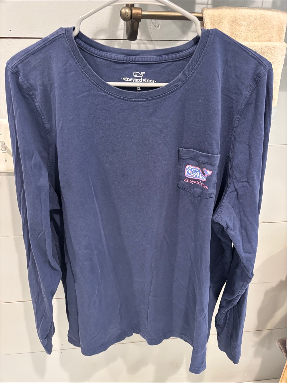 Vineyard Vines Men's Long-Sleeve Pocket Tee in Blue